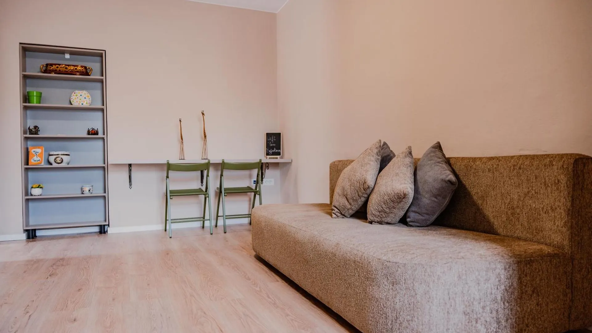 Bejart Apartment 6 Tirana 0*,  Albanien